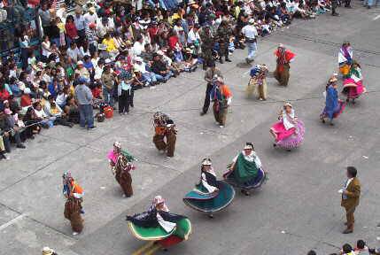 Folclore en la Fiesta de las Frutas y Flores -  Ambato Tungurahua